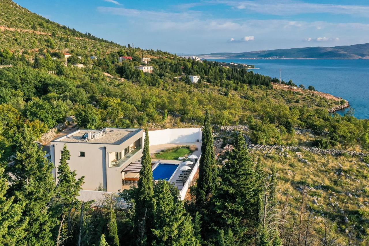 Royal Promons - Heated Pool Villa Starigrad Paklenica Buitenkant foto