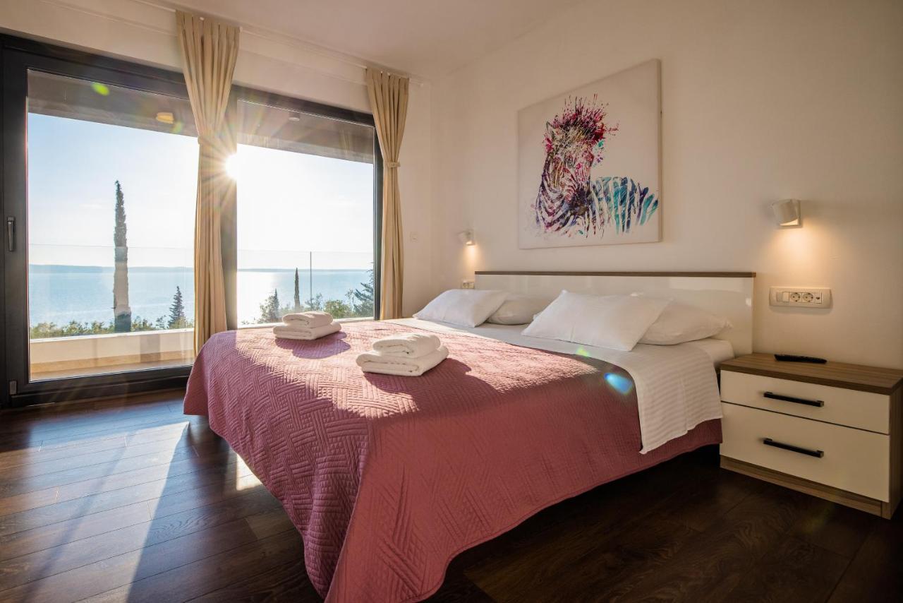 Royal Promons - Heated Pool Villa Starigrad Paklenica Buitenkant foto